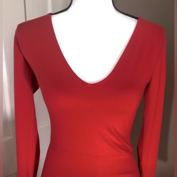 ASOS Red Bodycon cotton blend stretch v-neck dress. - Picture 3 of 8